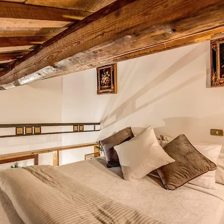 Fresh House Trevi 2 *